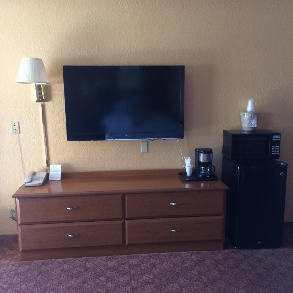 DeQueen Courtyard Inn image 12